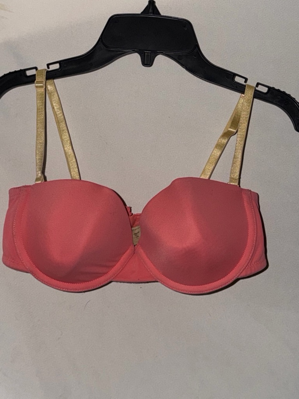 Maidenform Coral Bra with yellow Straps - Convertible Push-Up